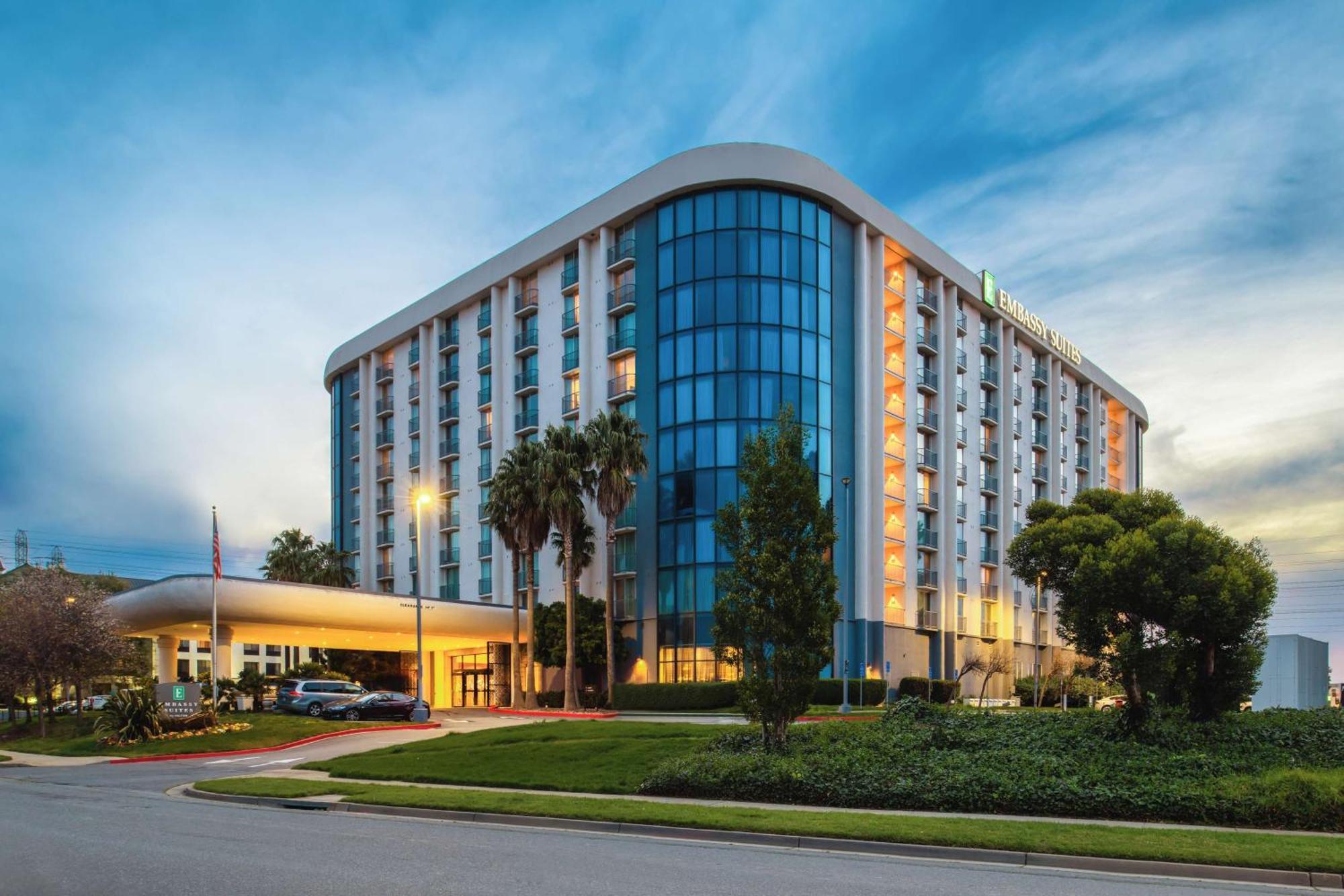 Embassy Suites San Francisco Airport - South San Francisco Exterior photo